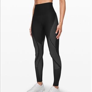 NWOT - Lululemon Mapped Out High- Rise Tight “28